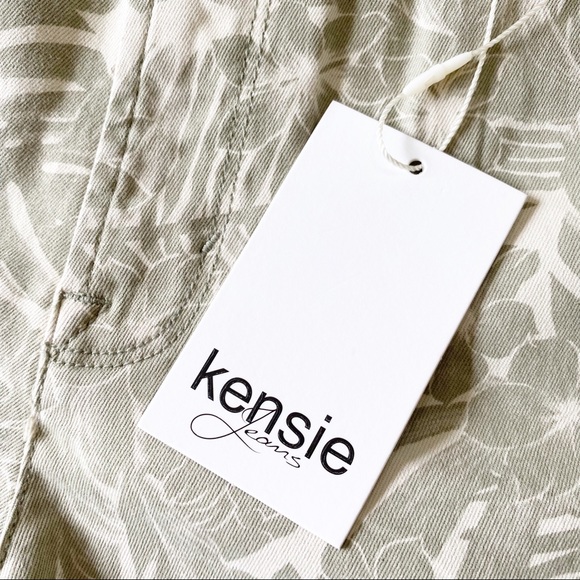 KENSIE Jean Shorts Light Sage Green Safari 12/31 NEW NWT - Picture 4 of 10